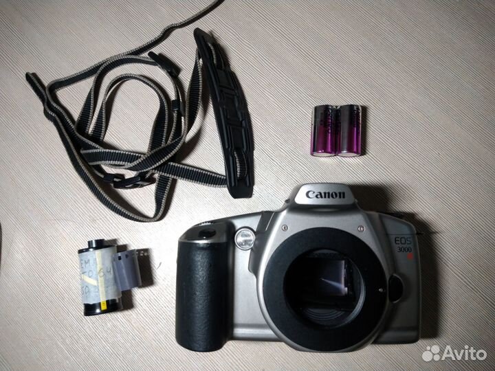 Пленочный фотоаппарат Canon EOS 3000N + комплект