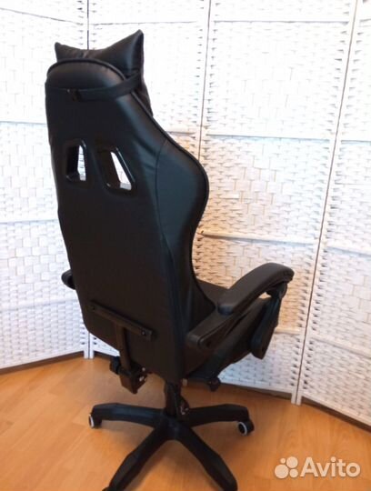 Компьютерное кресло черное - игровое