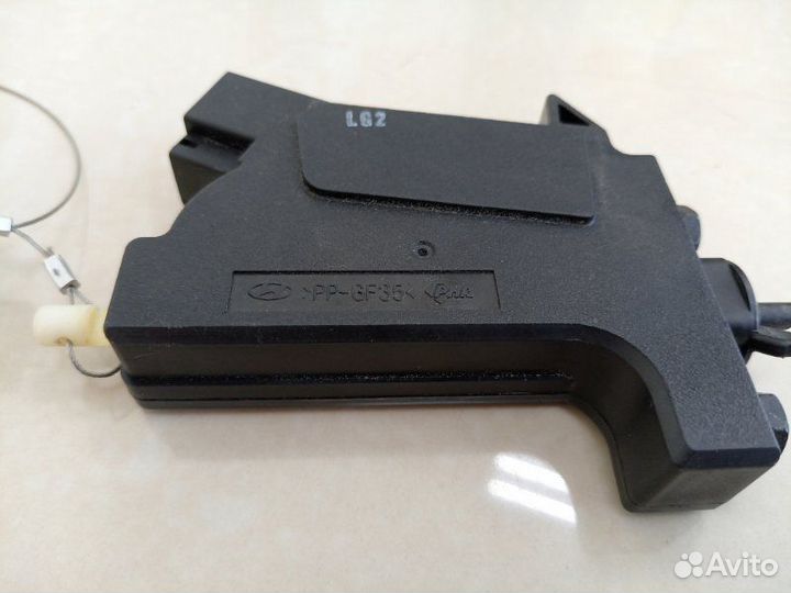 Активатор лючка бензобака Hyundai Grand Santa Fe