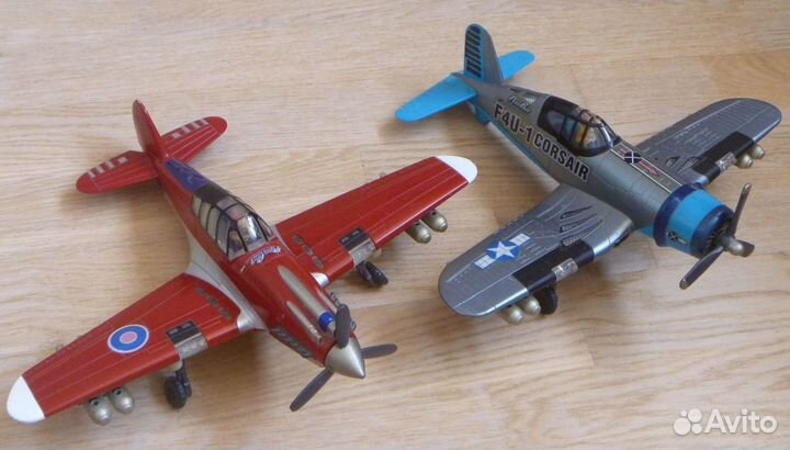 Игрушка. Самолет.Kentoys