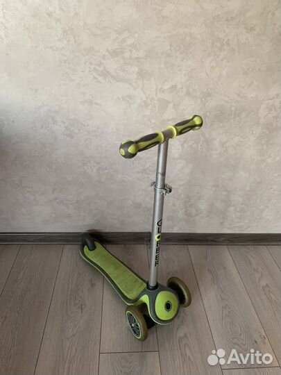 Самокат трехколесный Globber