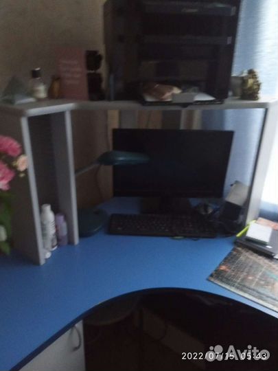 Компьютерный стол
