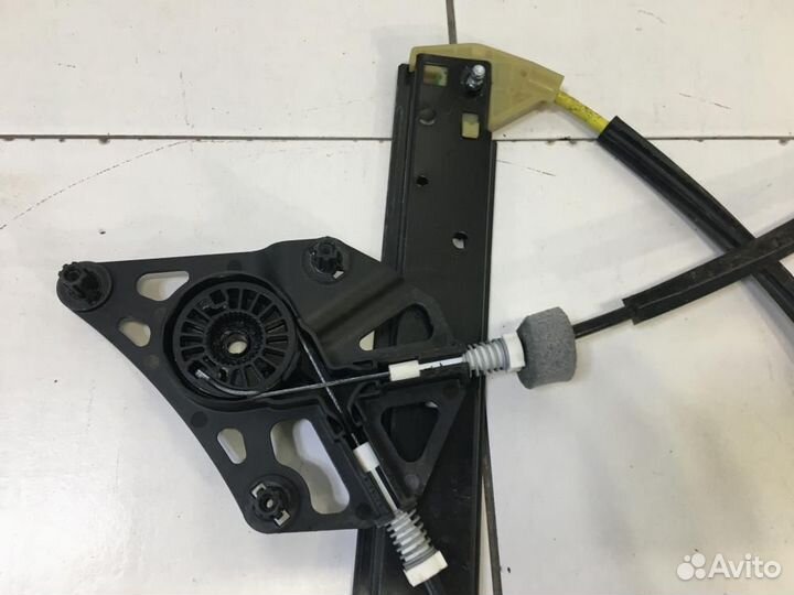 Стеклоподъемник электр. передний правый Audi Q3 8U