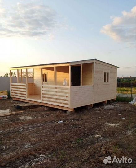 Бытовка с верандой для дачи