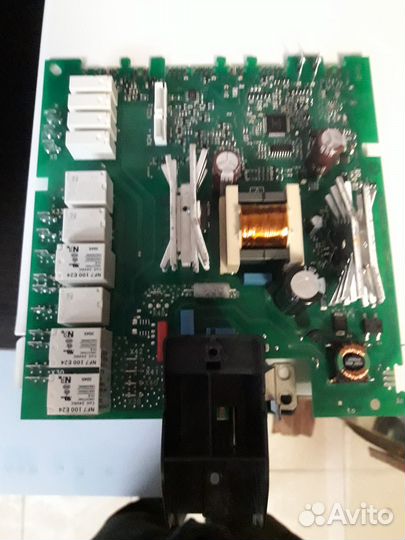 Продаю плату от духового шкафа Бош 11034053