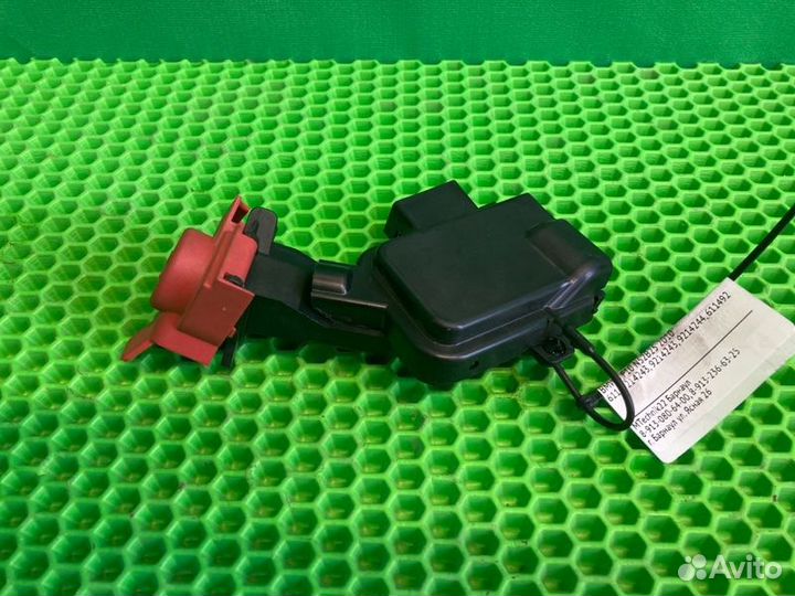 Плюсовая клемма Bmw 5 F10 N52B25 2010