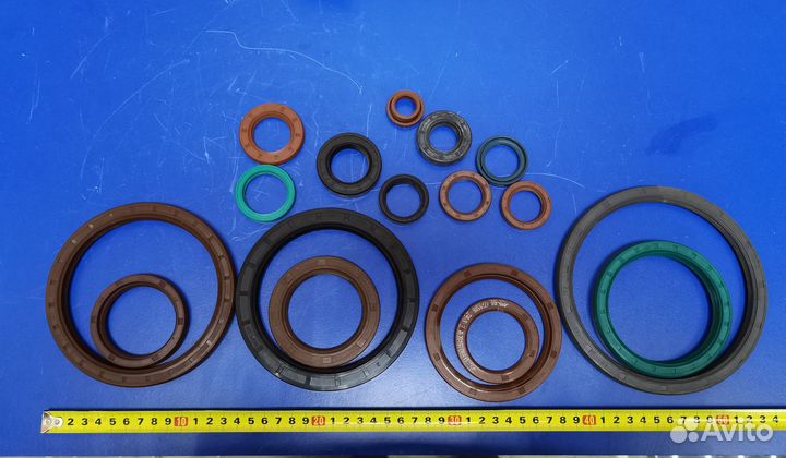 Сальник 160х180х10 01019887B