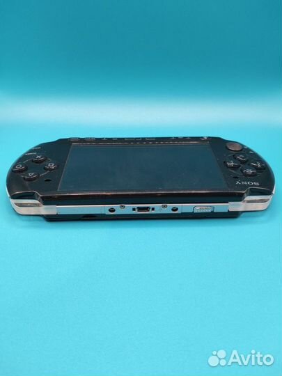 Sony PSP 3008 прошита, карта памяти 64gb