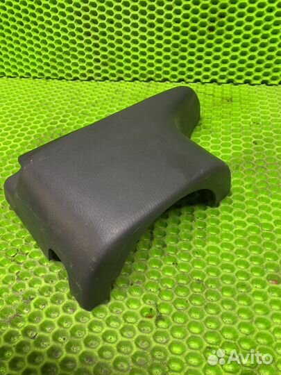 Кожух рулевой колонки Nissan Sunny