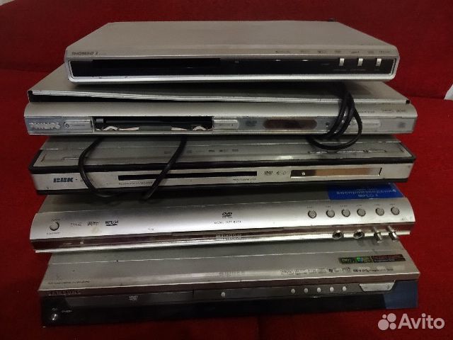 Шесть разных DVD - проигрывателей