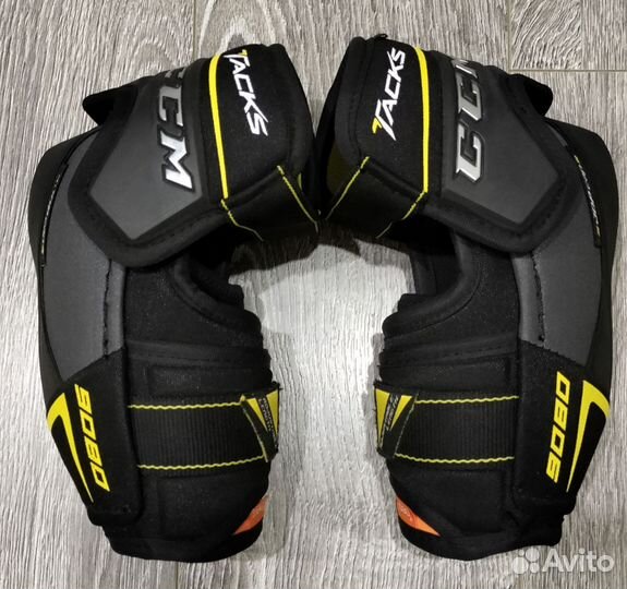 Налокотники хоккейные ccm tacks 9080 sr.m