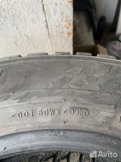 Nokian Tyres Hakkapeliitta 9 SUV 215/65 R17