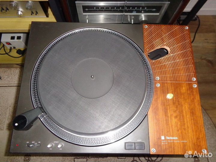 Проигрыватель винила Technics SL - 1100