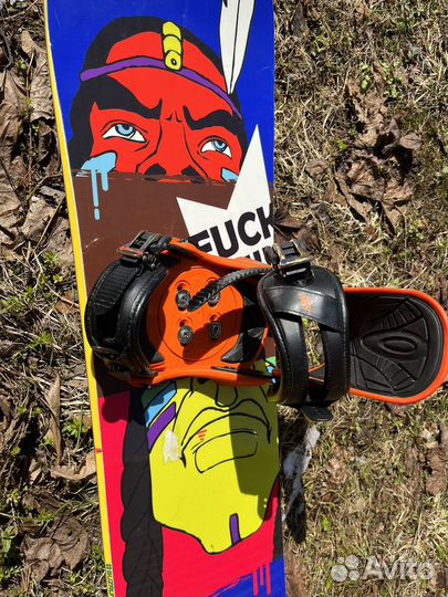 Сноуборд с креплениями 147см