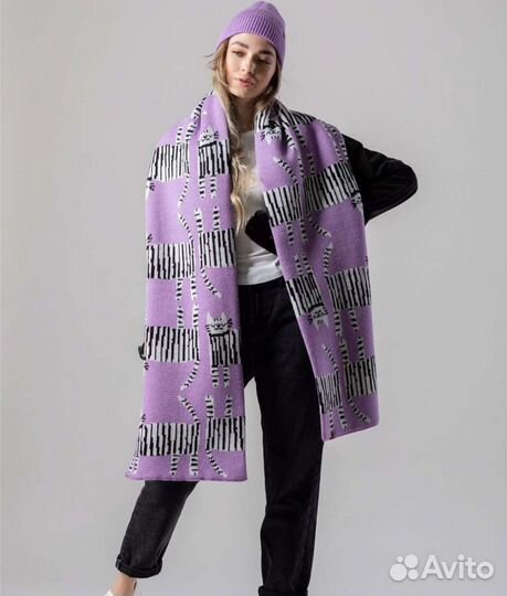 Комплект шарф и шапка в цвете лаванда с зебрами