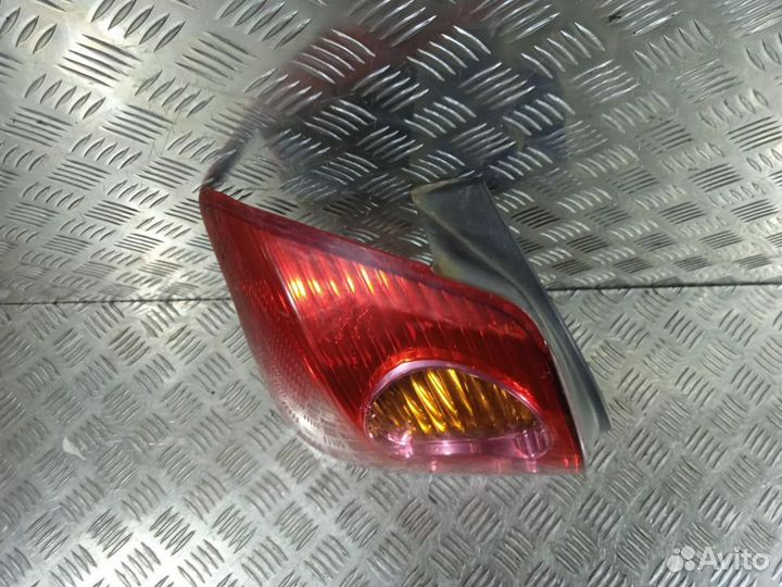 Фонарь 89028786 Toyota Avensis T25 (2003-2008)