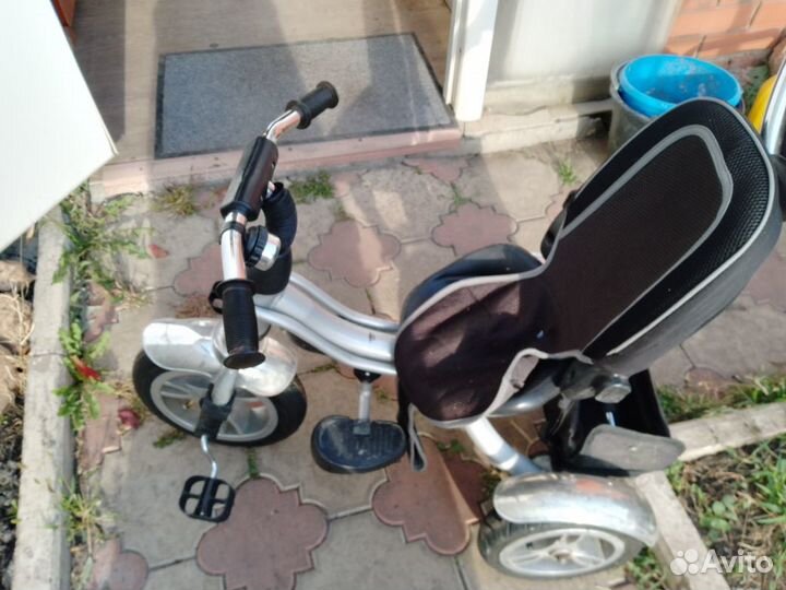 Детский трехколесный велосипед бу capella