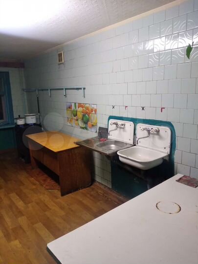 Комната 17 м² в > 9-к., 3/5 эт.