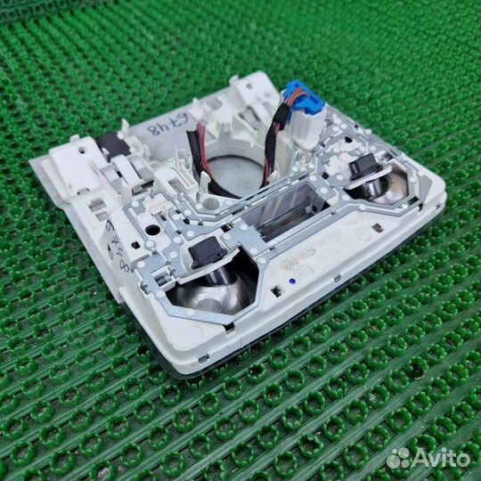 Фонарь салона (плафон) Volkswagen Tiguan 5N1 2008