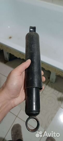 Амортизатор на Ниву задний