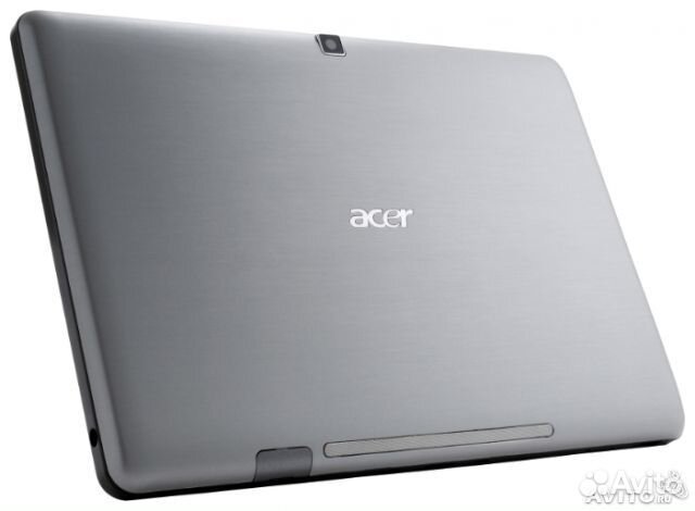 Acer Iconia Tab W500 (с кожанным чехлом)
