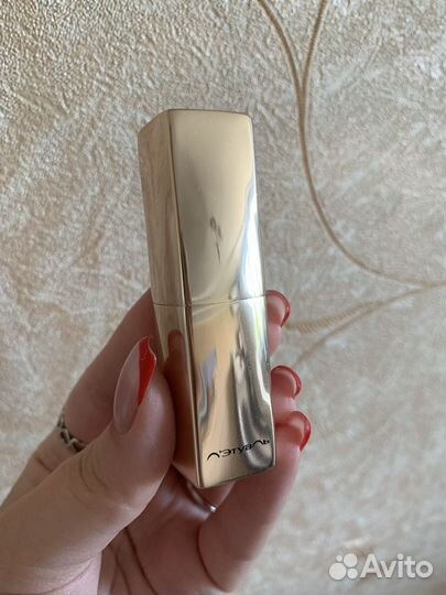 Помада лэтуаль