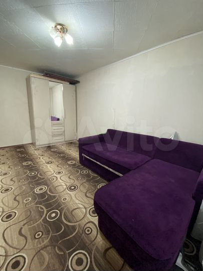 2-к. квартира, 49 м², 1/2 эт.