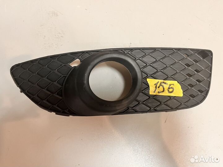 Накладка птф правая Mitsubishi Lancer седан I