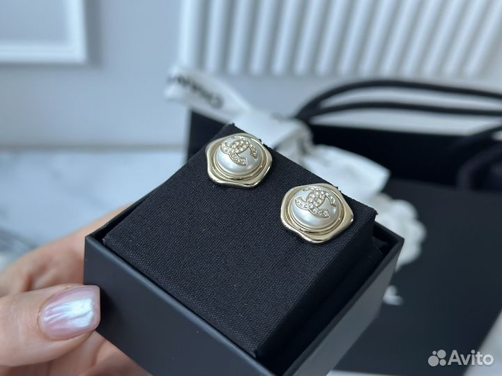 Серьги Chanel оригинал новые комплект бутика