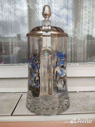 Пивная кружка с крышкой