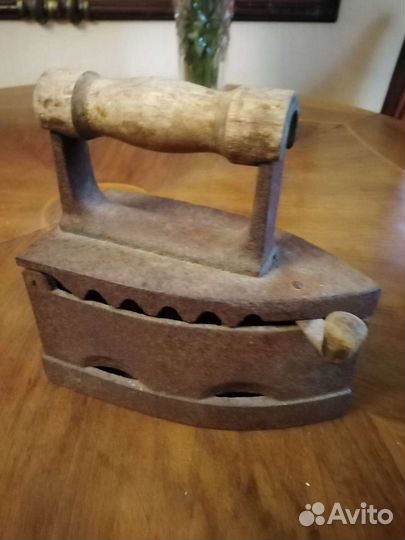 Чугунные и угольные утюги