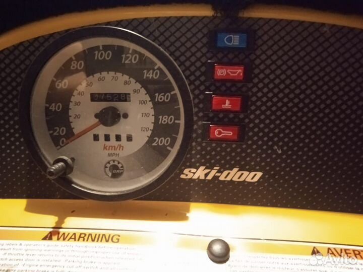 Продаю снегоход бомбардье