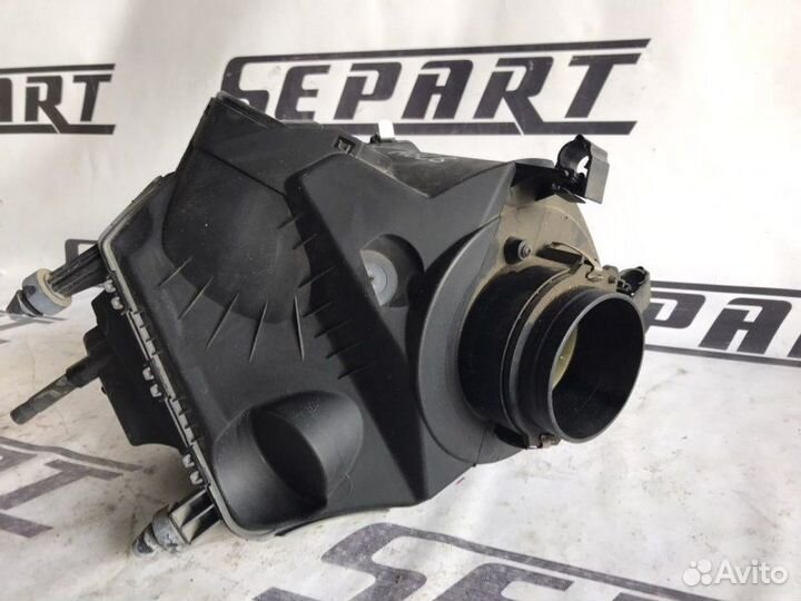 Корпус воздушного фильтра Audi A6 С6