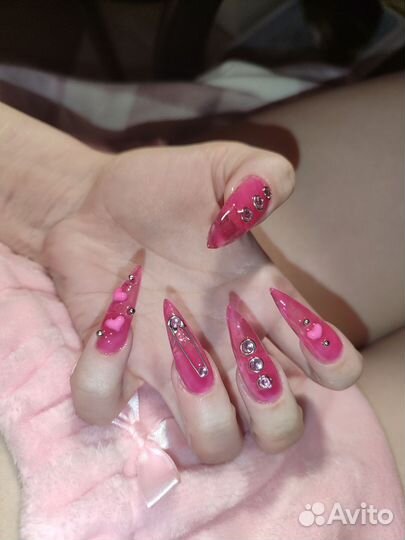 Мастер маникюра