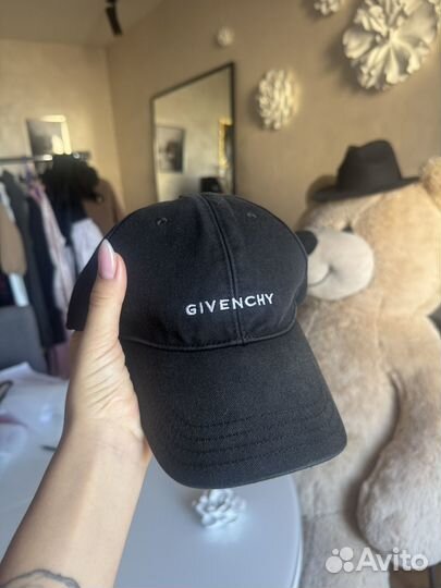 Кепка Givenchy, оригинал