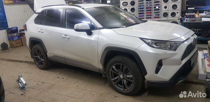 Starline A93 v2 eco, с Автозапуском