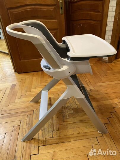 Стульчик для кормления с магнитом