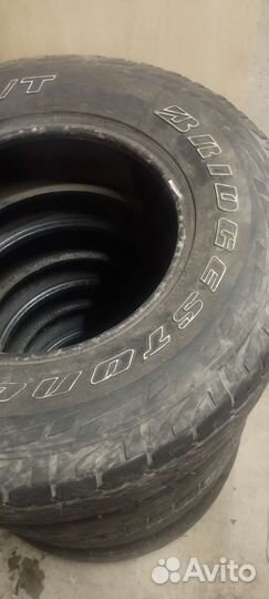 Bridgestone Dueler A/T 697 265/70 R16