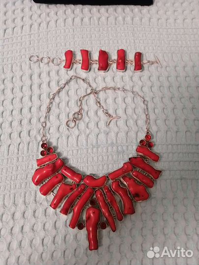 Колье ожерелье