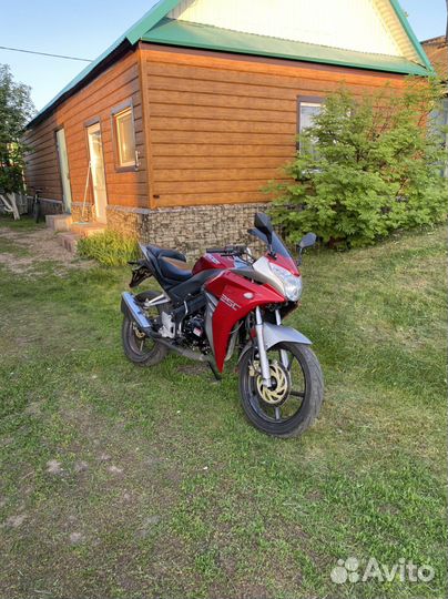 Мотоцикл racer RC250CS skyway