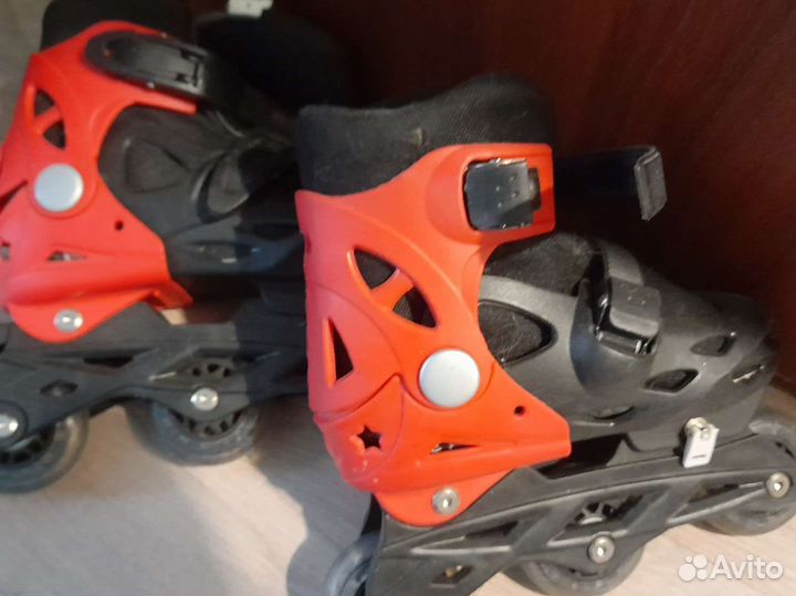 Роликовые коньки