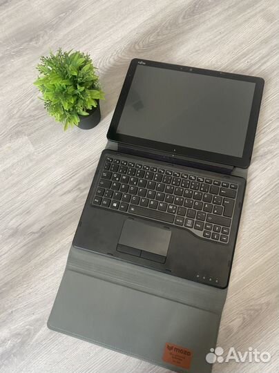 Fujitsu stylistc V727 Tablet PC