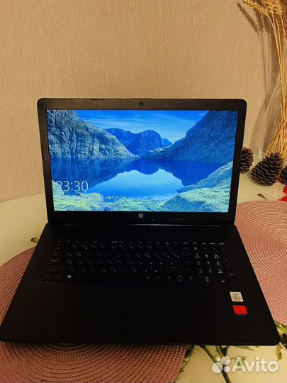HP laptop 17