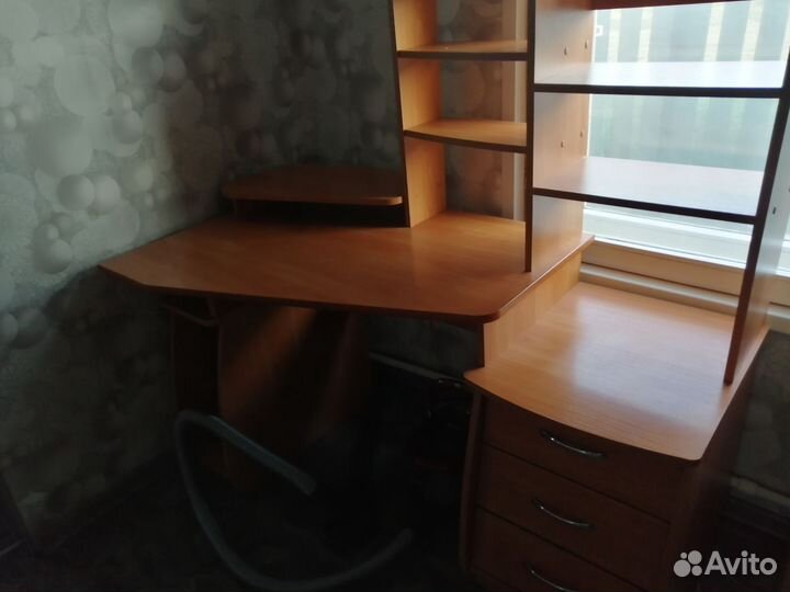 Компьютерный столик бу