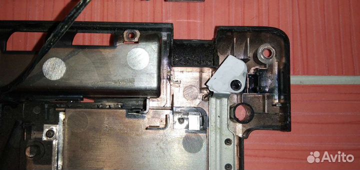 Ноутбук eMachines E642G белый экран