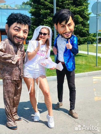 Аниматор, ведущий, белый медведь, панда