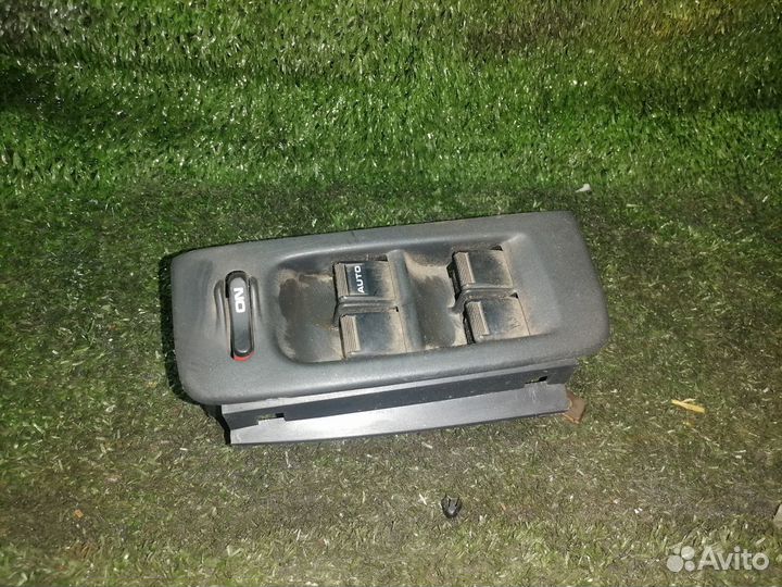 Блок управления стеклоподъемниками Honda Capa GA4