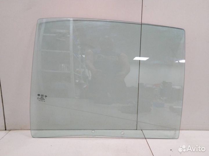 Стекло двери задней правой Brilliance M2 BS4 2007