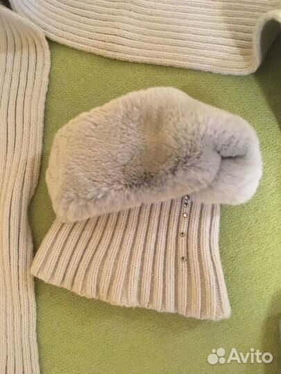 Комплект шапка с шарфиком