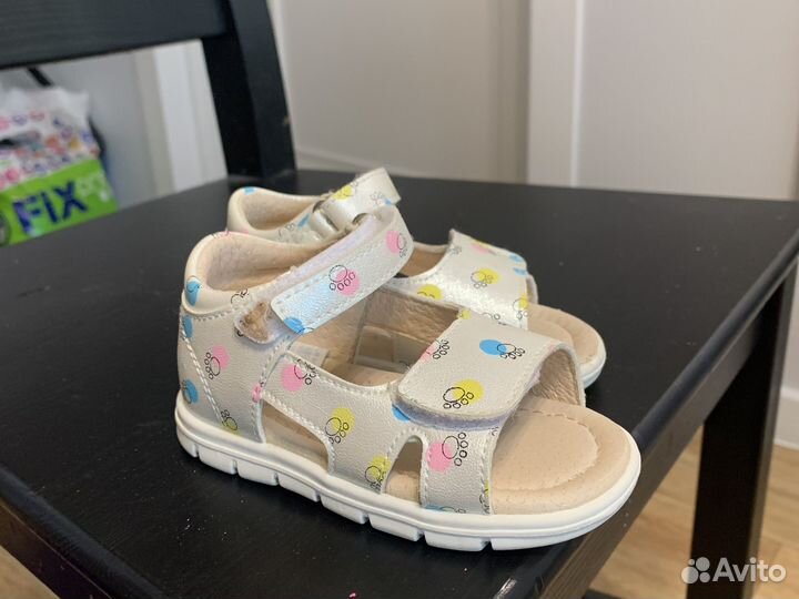 Сандалии для девочки
